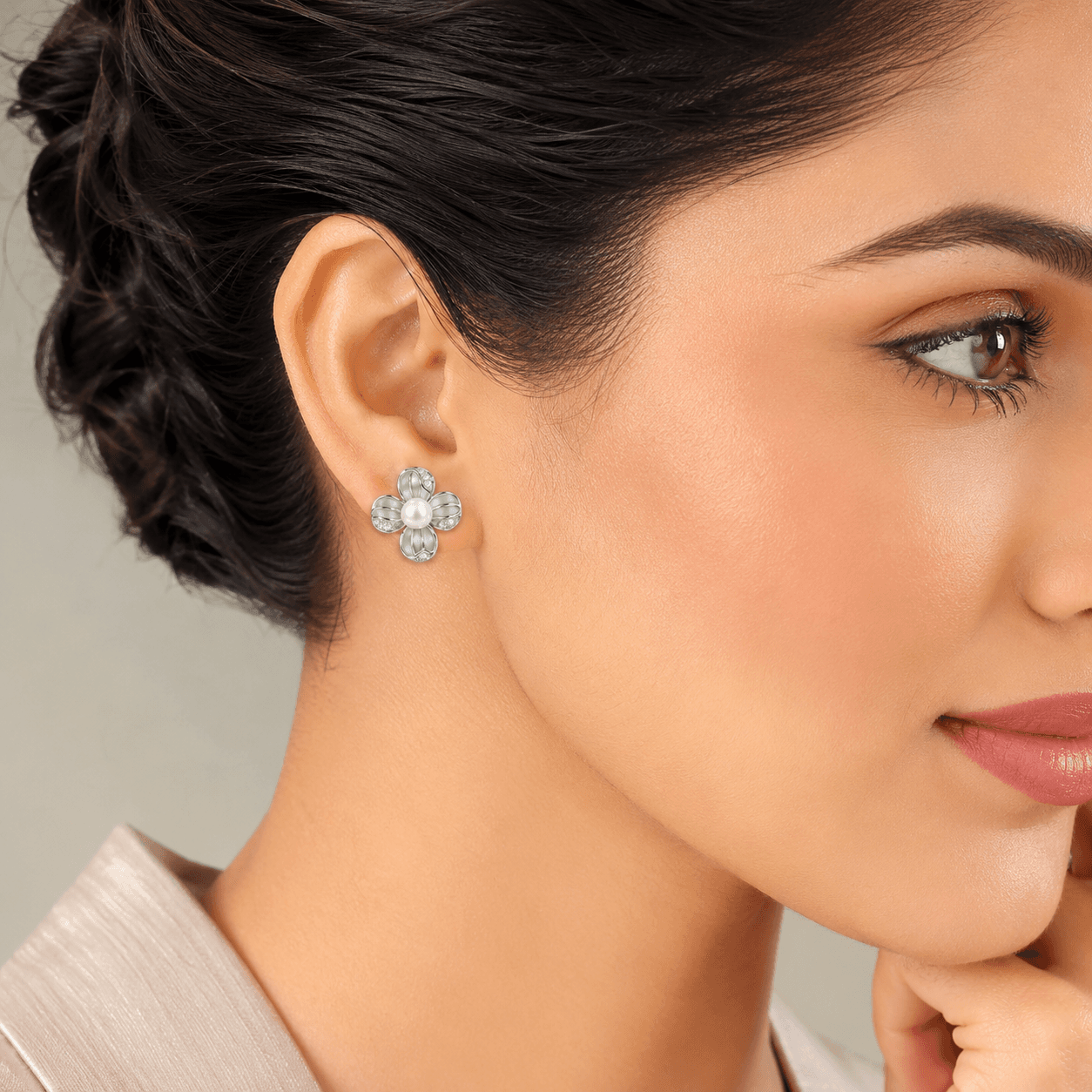 Golden Flora Solitaire Studs alternate view