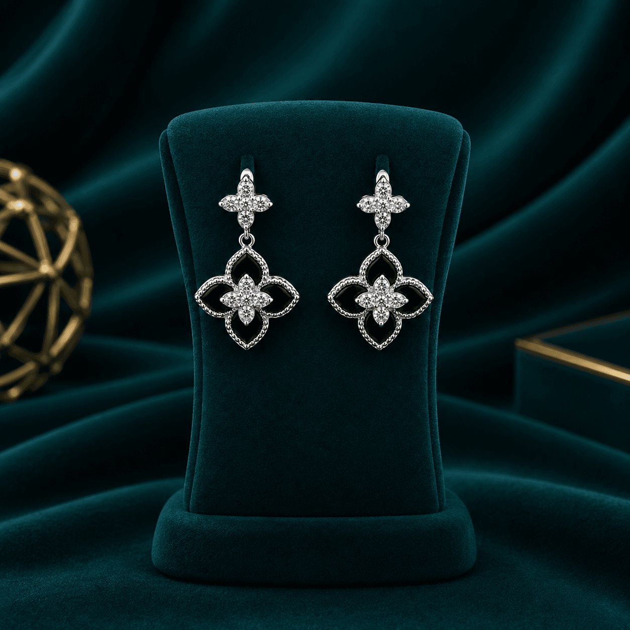 Silver Clover Black Studs Earring