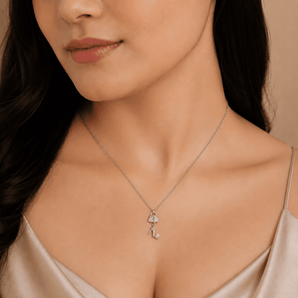 Aura Glamour Bag & Heel Chain Pendant alternate view