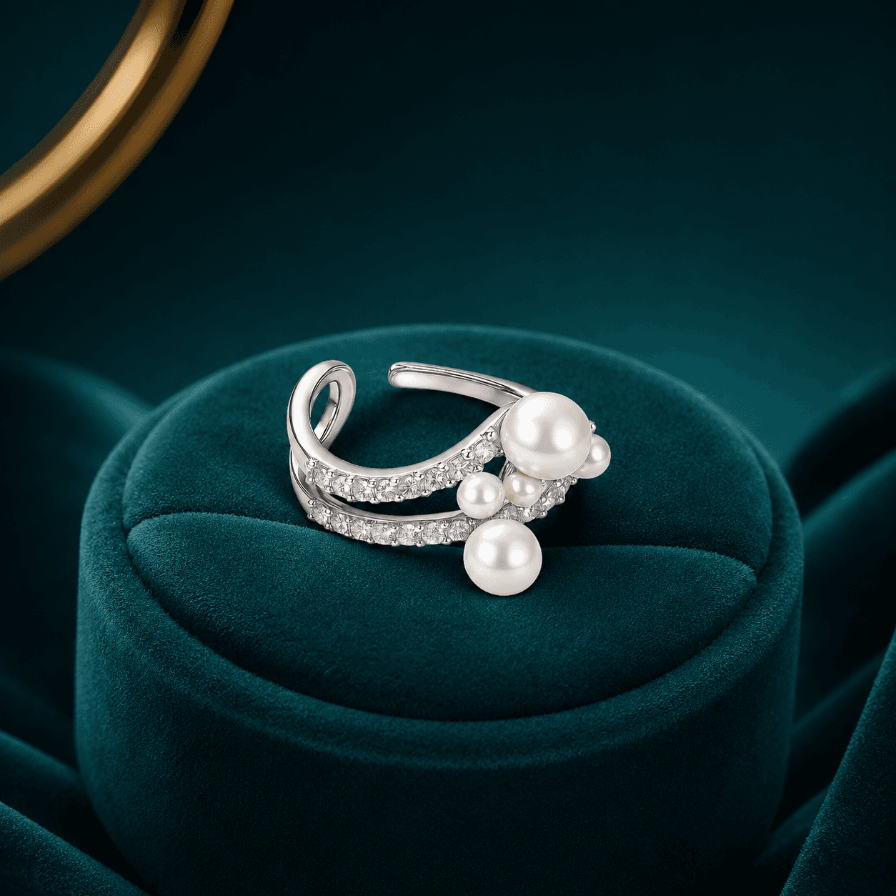 Pearl Cluster Elegance Statement Ring
