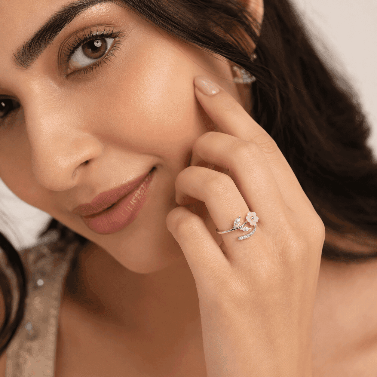 Sparkling Halo Adjustable Flower Ring